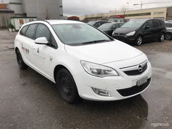 Opel Astra 2012