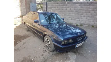 BMW 5 серии 1993