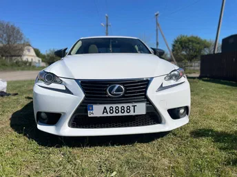 Lexus IS 2013