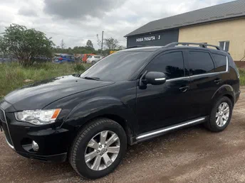 Mitsubishi Outlander 2012