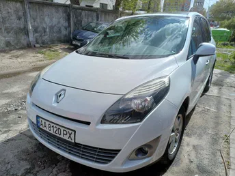 Renault Scenic 2011
