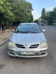 Nissan Almera Tino 2005