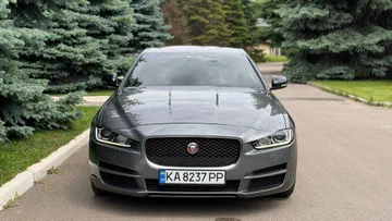 Jaguar XE 2016