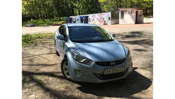 Hyundai Elantra 2012