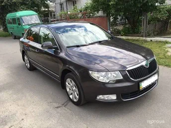 Skoda Superb 2011