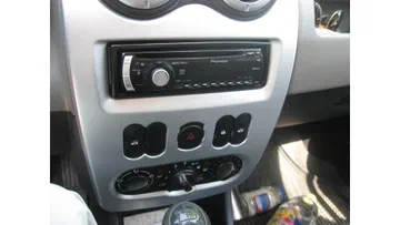 Renault Logan 2012