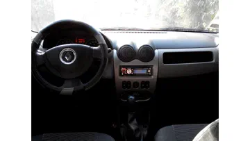 Renault Logan 2011