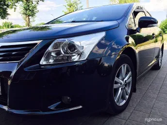 Toyota Avensis 2011