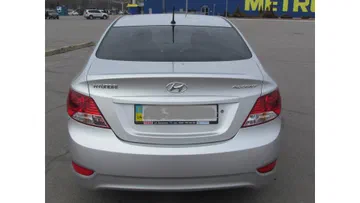 Hyundai Accent 2012