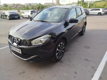 Nissan Qashqai+2 2010