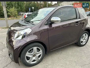 Scion iQ 2013