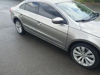Volkswagen Passat CC 2011