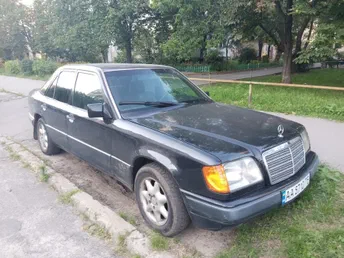Mercedes-Benz E-Класс 1993