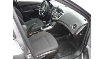 Chevrolet Cruze 2011