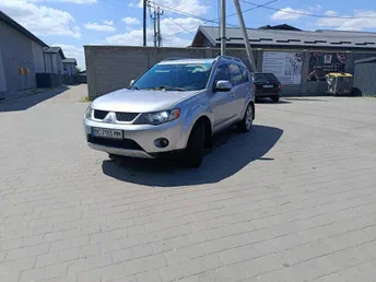 Mitsubishi Outlander 2008
