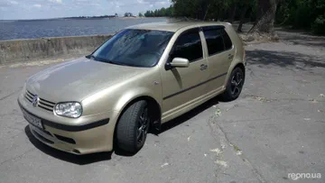 Volkswagen Golf 2000