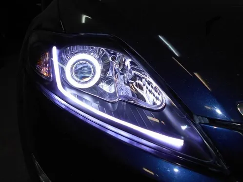 Ford створив технологічні фари, які не засліплюють