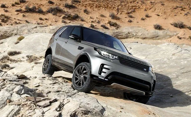 Land Rover зробить безпілотне авто на бездоріжжі