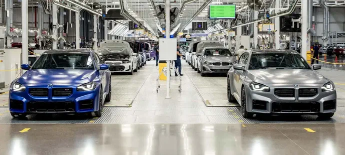 BMW випускає лімітовану M2 з механікою, але вона доступна лише в Мексиці