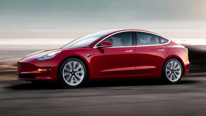 Tesla встановила персональний історичний рекорд за останній місяць 2018-го