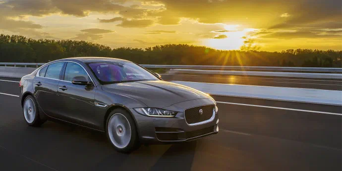 Jaguar для Європи прибере з XE та XF компресорні мотори V6