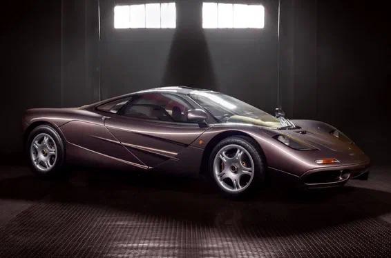 McLaren F1 з пробігом у 390 км продадуть на аукціоні