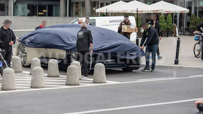 Прототип Renault з майбутнього вже роз'їжджає по громадських дорогах