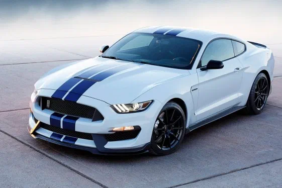 Ford звинувачують у суді в тому, що їх «Мустанги» безкорисні на треку