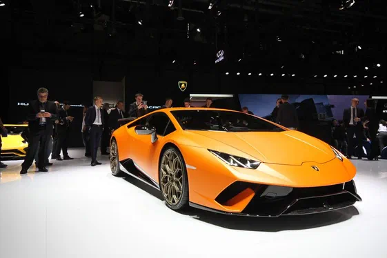 Директор Ferrari вважає боліди Lamborghini не такими, як треба