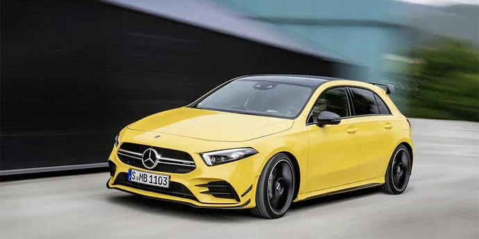 Нове покоління Mercedes A-Class перетворилося на 306-сильний повнопривідний хот-хетч
