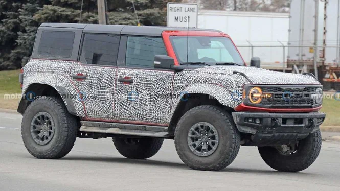Ford Bronco Raptor скоро дебютує
