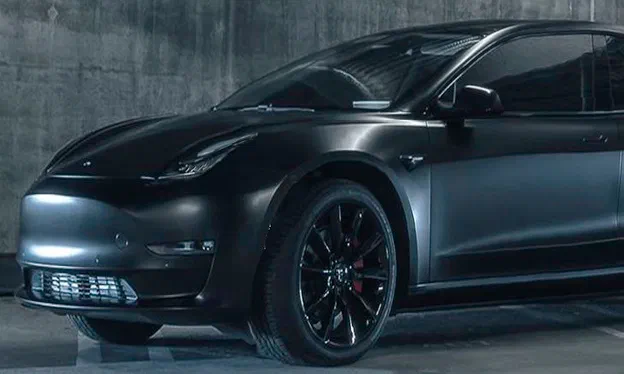 Tesla озвучила час появи Model Y