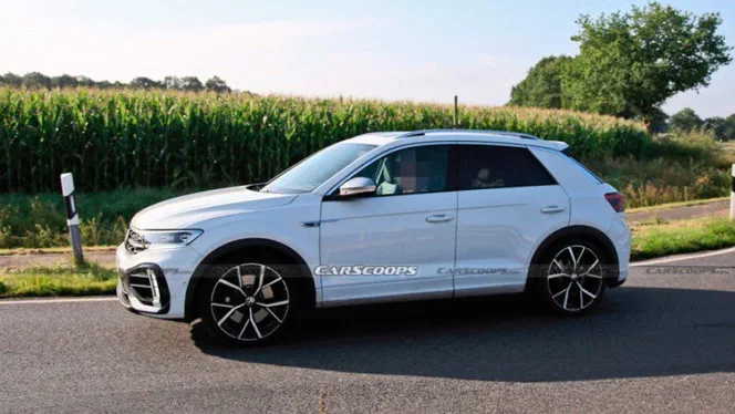 Папарацці «піймали» оновлений T-Roc від Volkswagen