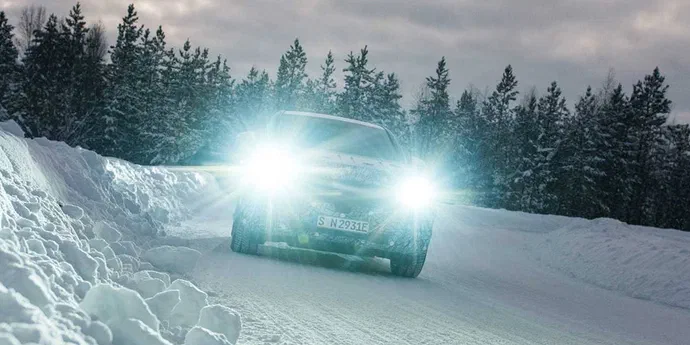 Mercedes-Benz поширив перший малюнок товарного електромобіля