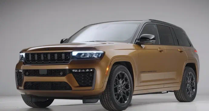 Jeep оновлює Grand Cherokee 2026: новий турбодвигун замінює старі V6
