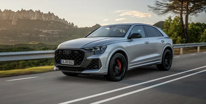 Audi підтвердила нове покоління Q8: кросовер не зникне з модельного ряду