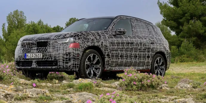BMW X3 2025: перший погляд на авто