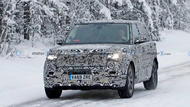Нове покоління Range Rover тестують у Швеції