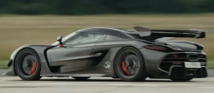 Koenigsegg Jesko став новим рекордсменом на тестовій трасі Top Gear (ВІДЕО)