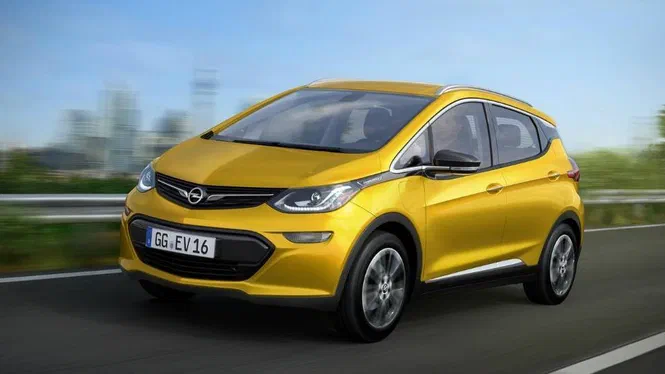 У Парижі дебютує електричний Opel «Ампера»