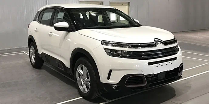 Кросовер Citroen C5 Aircross розсекречено раніше терміну