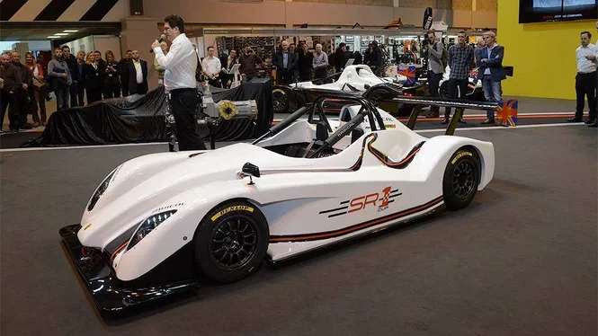 Radical провів оновлення двох агресивних спорткарів