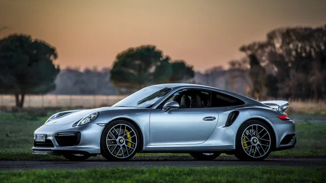 Дебют нової Porsche 911 відбудеться восени