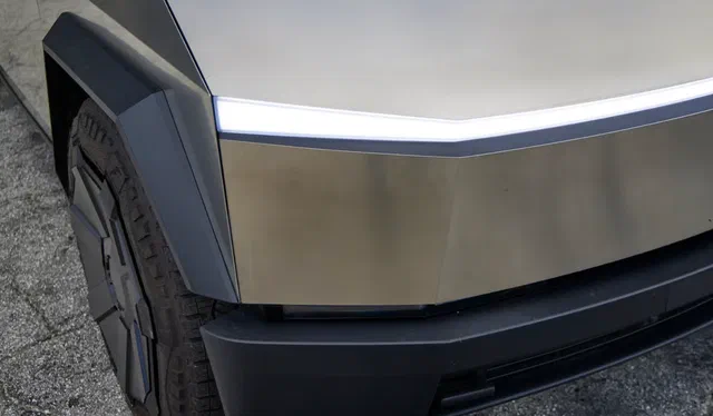 Tesla нарешті випускає роботаксі після тривалих затримок