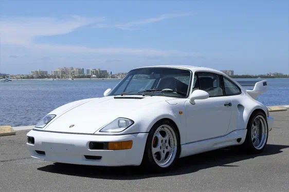 По Україні проїхався єдиний екземпляр Porsche у всьому світі