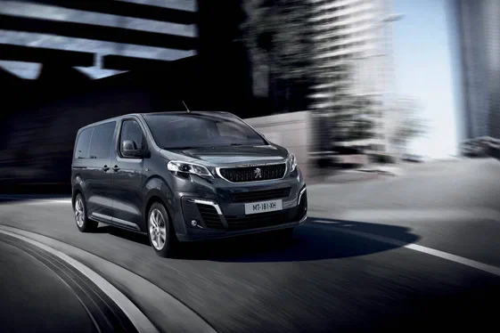 Українці отримали новенький французький мінівен