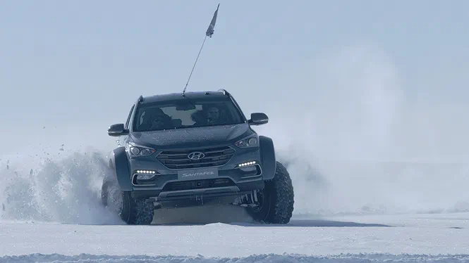 Hyundai Santa Fe – перший легковий автомобіль, який покорив Антарктиду