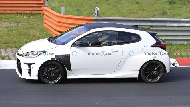 Німеччиною тести проходить «гарячий» Toyota Yaris GR