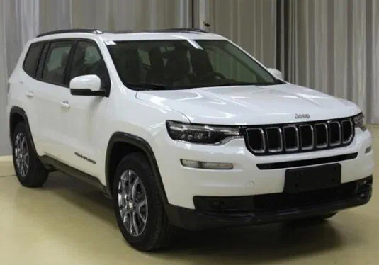 Перший погляд на 5-метровий Jeep з 7 місцями