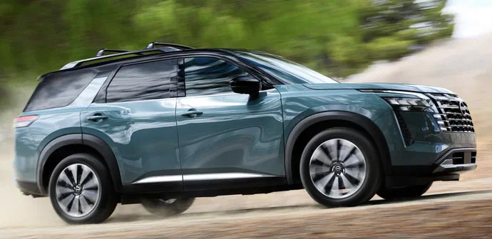 Nissan представив оновлений Pathfinder 2026 року: більше технологій і сучасніший дизайн